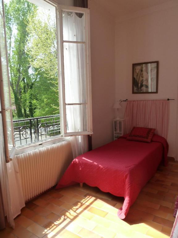 Hotel Mas De Valiguiere Saze  Pokoj fotografie