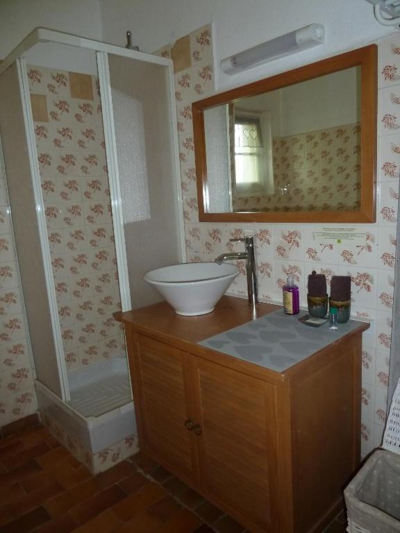 Hotel Mas De Valiguiere Saze  Pokoj fotografie
